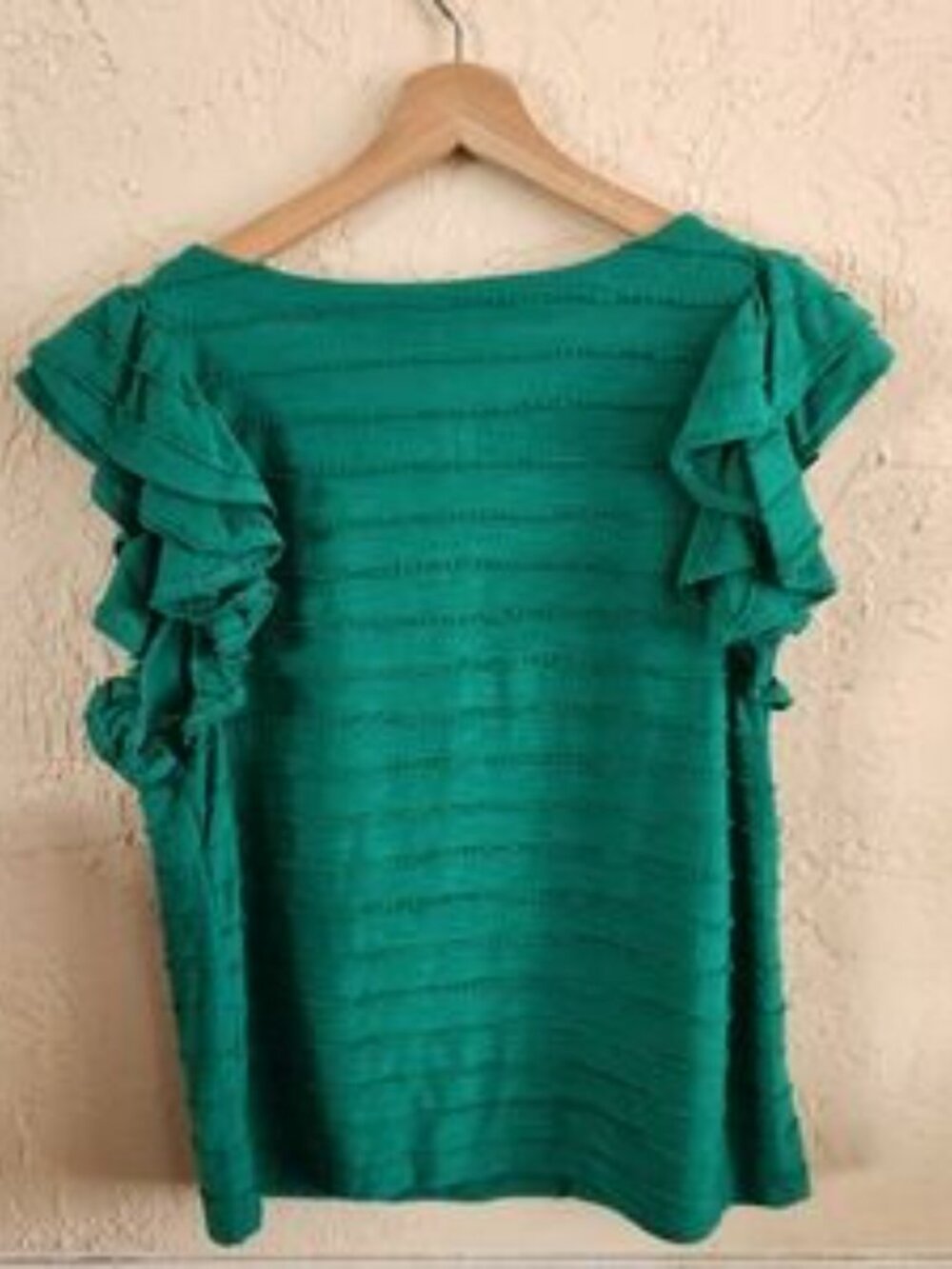 Green Ruffled Sleeve Top - Picture 2 of 2